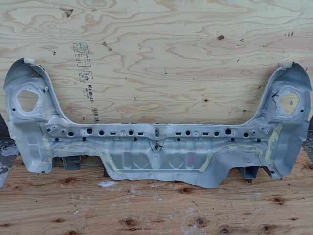 Задняя панель TOYOTA Corolla 