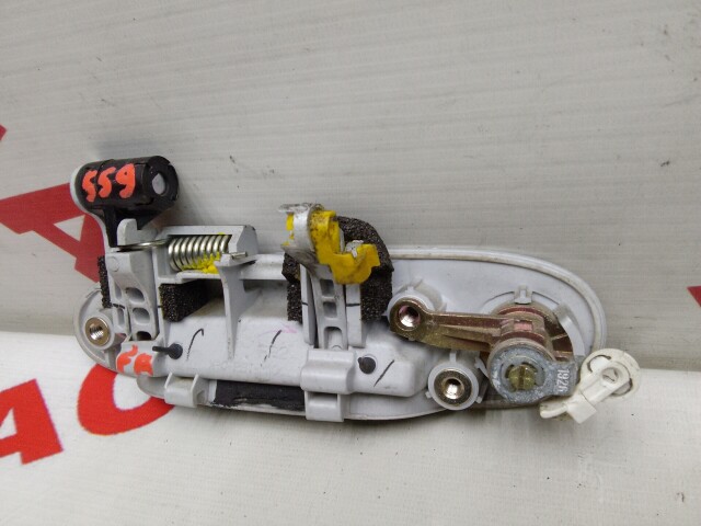 Ручка двери TOYOTA Vitz 