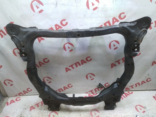 Подрамник HONDA Stream 