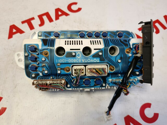 Щиток приборов TOYOTA Corolla Spacio 