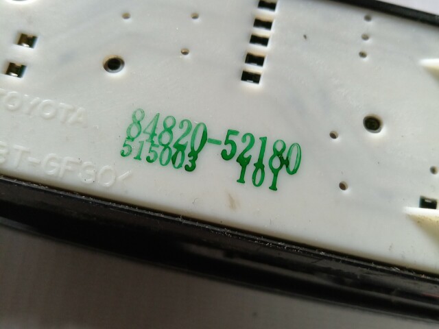 Блок управления стеклоподъемниками TOYOTA Vitz 