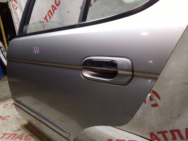 Дверь NISSAN Sunny 