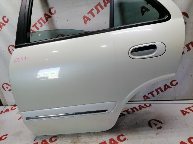Дверь NISSAN Bluebird Sylphy 