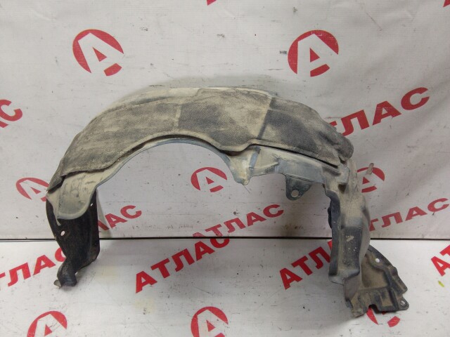 Подкрылок TOYOTA Ist 