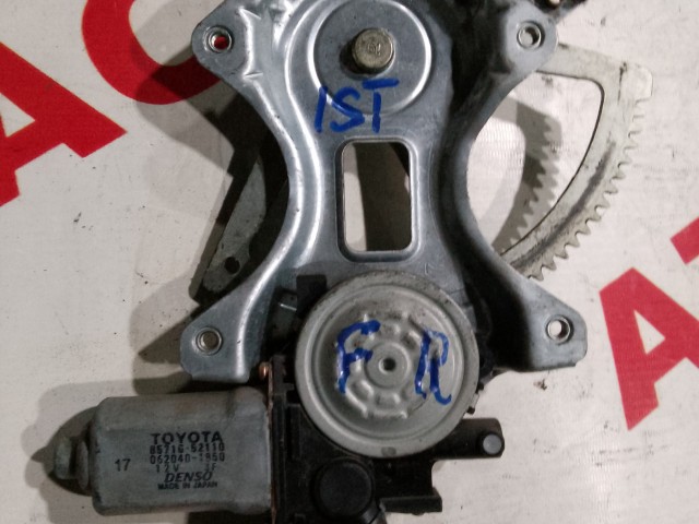 Стеклоподъемник TOYOTA Ist 