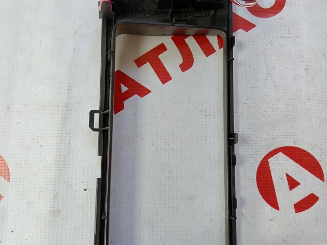 Рамка магнитолы TOYOTA Ractis 