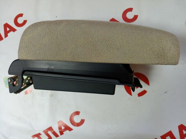 Подлокотник NISSAN Bluebird Sylphy 