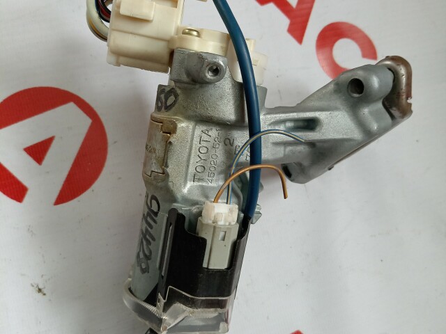 Замок зажигания TOYOTA Ist 