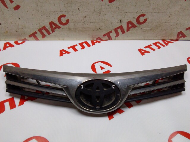 Решетка радиатора TOYOTA Corolla 