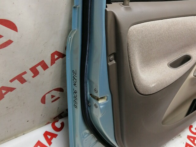 Дверь TOYOTA Platz 
