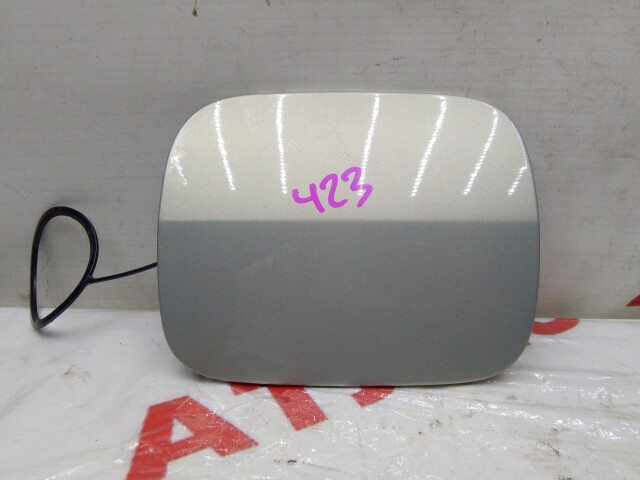 Лючок бензобака TOYOTA Avensis 