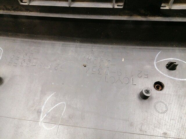 Бампер передний TOYOTA Camry 