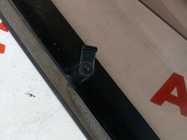 Ветровик TOYOTA Corolla Fielder 