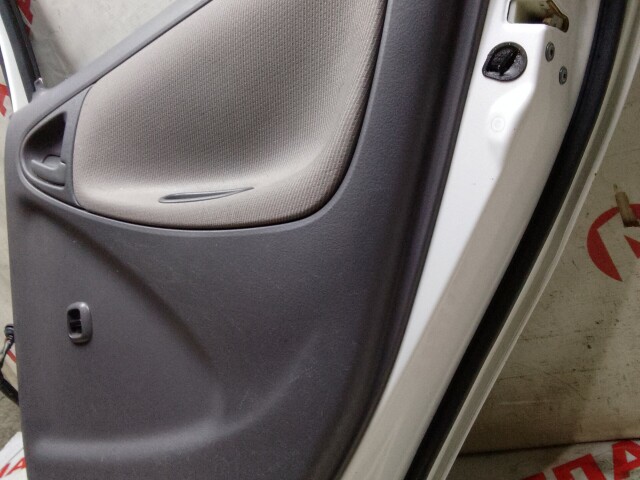 Дверь TOYOTA Platz 