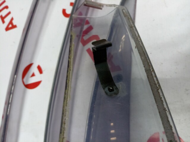 Ветровик NISSAN Bluebird Sylphy 