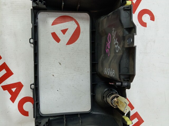 Рамка магнитолы TOYOTA Vitz 