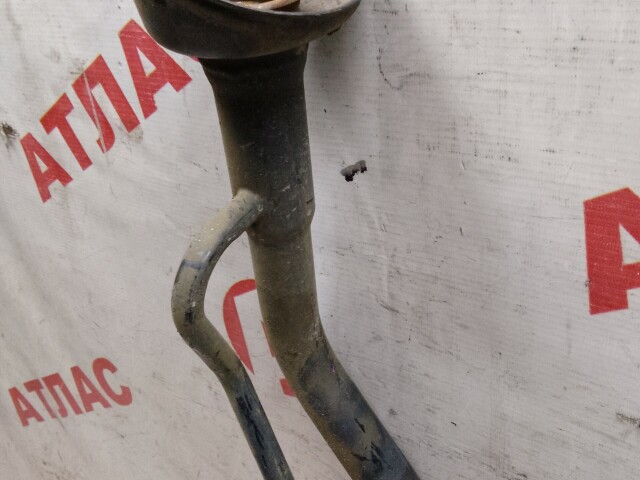 Горловина бензобака NISSAN X-Trail 