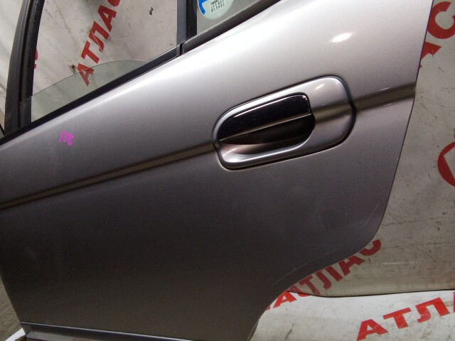 Дверь NISSAN Sunny 