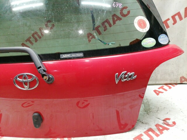 Дверь багажника TOYOTA Vitz 