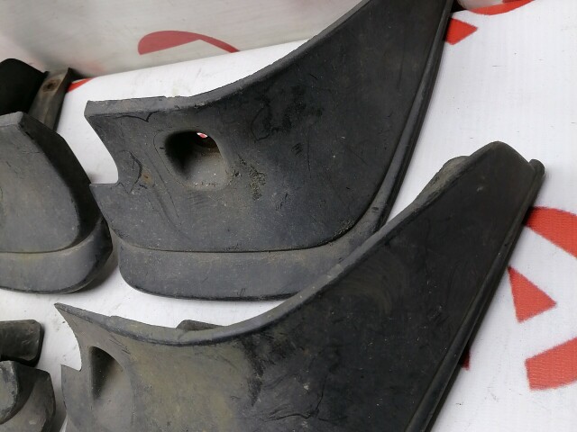 Брызговик TOYOTA Corolla Spacio 