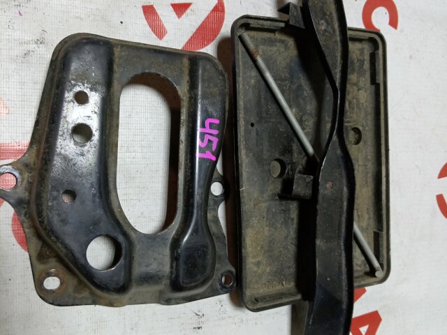 Крепление аккумулятора TOYOTA Corolla 