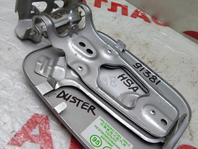 Лючок бензобака RENAULT Duster 