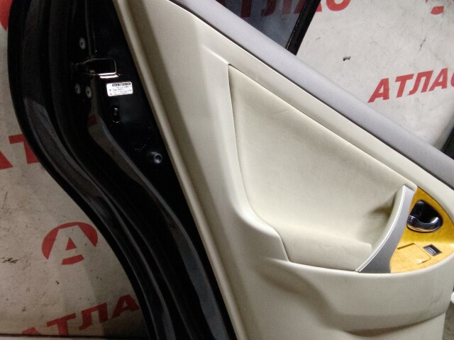Дверь TOYOTA Camry 
