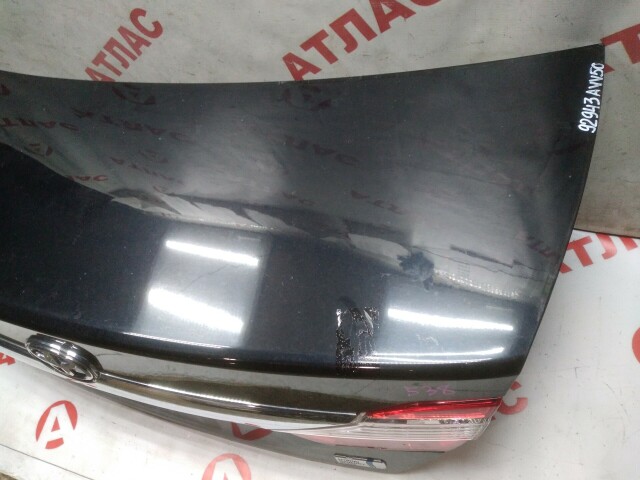 Крышка багажника TOYOTA Camry 