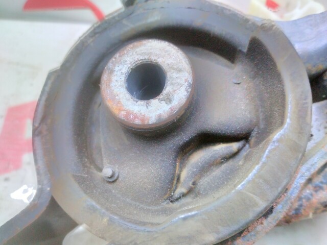 Подушка ДВС TOYOTA Sprinter 5A-FE