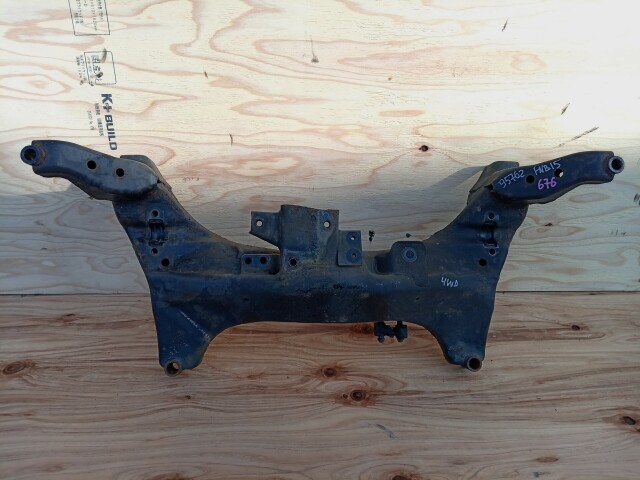 Балка поперечная NISSAN Sunny 