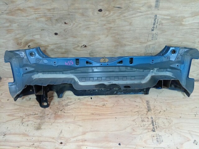 Задняя панель TOYOTA Corolla Runx 