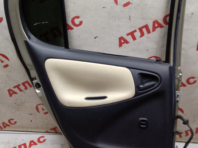 Дверь TOYOTA Vitz 