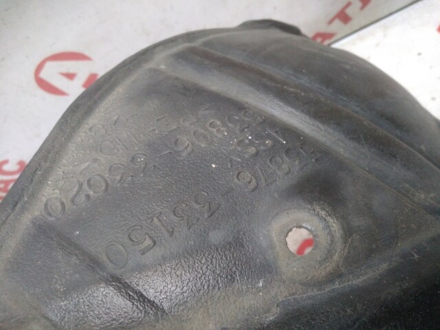 Подкрылок TOYOTA Camry 