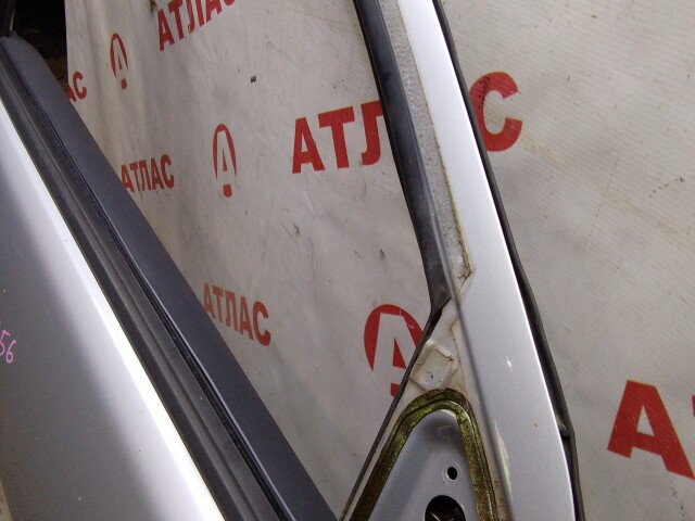 Дверь TOYOTA Ist 