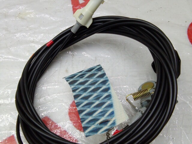 Трос багажника TOYOTA Corolla 